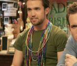 Rob McElhenney dans la série Philadelphia