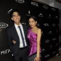 Freida Pinto : Une actrice resplendissante auprès de son amoureux Dev Patel !