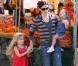 Jennifer Garner et ses filles au marché de Los Angeles (19 septembre 2010)
