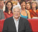 Guy Bedos lors de l'enregistrement de l'émission Vivement Dimanche le 22 septembre 2010 (diffusion le 26 septembre)