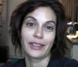 Teri Hatcher se révèle avec et sans maquillage !