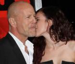 Bruce Willis et Rumer Willis, à l'occasion de l'avant-première de  RED , qui s'est tenue au Graumann's Chinese Theatre d'Hollywood, à Los Angeles, le 11 octobre 2010.