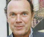 Julien Lepers : son petit surnom c'est Michael Keaton 