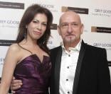  Sir Ben Kingsley et sa femme Daniela lors de la soirée Winter Ball organisée par la Elton John AIDS Foundation à l'ambassade américaine à Londres le 30 octobre 2010 