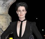Erin O'Connor ors de la soirée Winter Ball organisée par la Elton John Aids   Foundation le 30 octobre 2010 à Londres dans l'ambassade américaine