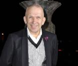 Jean-Paul Gaultier lors de la soirée Winter Ball organisée par la Elton John Aids   Foundation le 30 octobre 2010 à Londres dans l'ambassade américaine