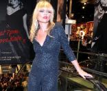 Kate Moss dans la boutique Topshop d'Oxford Street à Londres le 1e novembre 2010.