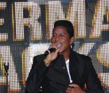 Jermaine Jackson donne un concert privé au VIP Room de la rue de Rivoli (Paris) devant un millier de fans, vendredi 26 novembre.