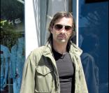 Une fois n'est pas coutume, Olivier Martinez prend la pose