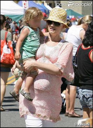 Gwen Stefani, enceinte mais pas inactive !