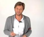 Laurent Delahousse dans la vidéo promo du calendrier interactif de France Télévisions