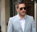 Jake Gyllenhall cultive le look parfait et affectionne particulièrement les pièces Burberry 