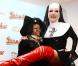 Whoopi Goldberg : Elle s'éclate avec une drag-queen, Sister Act est de retour !