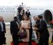 Nicolas Sarkozy et Carla Bruni-Sarkozy sont en voyage officiel de quatre jours en Inde, en décembre 2010. Grâce à l'insistance de Carla, qui a subjugué en un instant ses hôtes, la visite diplomatique vire à la romance...