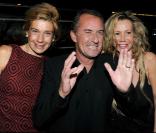 Frigide Barjot, Christophe Dechavanne et Fiona Gélin au restaurant Gioia, au VIP Room, le 7 décembre 2010. Présentation du dernier bijou d'Edouard Nahum.