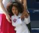  Heidi Klum, Seal et leurs enfants Leni, Henry, Johan et Lou font du shopping dans Los Angeles avant que les petits ne se rendent au karaté le 11 décembre à Los Angeles 