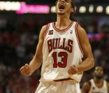 Joakim Noah sera absent des terrains de NBA pendant deux mois suite à une opération du pouce qui a lieu ce jeudi 16 décembre.