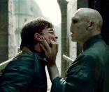 Les premières images de  Harry Potter et les reliques de la mort: partie 2  de David Yates, avec  Daniel Radcliffe et Emma Watson, en salles le 13 juillet 2011.  