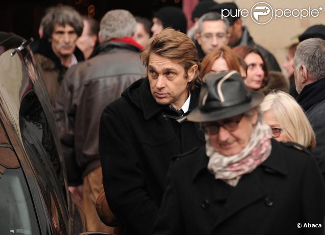 Didier Gustin lors des obsèques de Bernard-Pierre Donnadieu, en l'église St Jean-Baptiste à Sceaux (92), le 3 janvier 2011