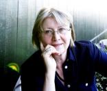 Eva Gabrielsson, ex-compagne de l'auteur de la saga Millénium, se bat  pour toucher l'héritage de son défunt compagnon.