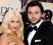 Christina Aguilera chute lors de l'after-party des Golden Globes le 16 janvier 2011