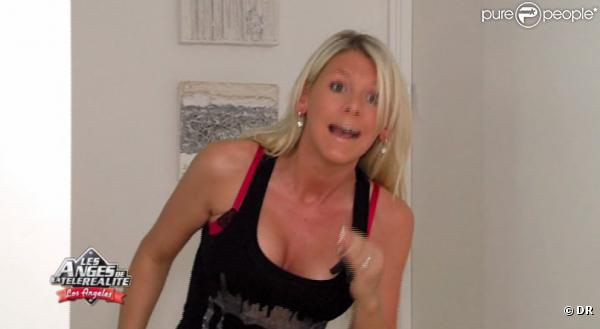 Amélie hurle sur Senna dans Les Anges de la télé-réalité
