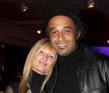 Jean-Claude Camus reçoit la croix de Commandeur de l'Ordre national du Mérite au pavillon Pavillon d'Armenonville, à Paris, le 24 janvier 2011 : Isabelle Camus et Yannick Noah 