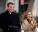 Sarah Jessica Parker aurait pu s'étouffer sous les yeux de Pierce Brosnan !
