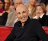 Nicolas Canteloup est l'invité de  Vivement dimanche , présenté par Michel Drucker, mercredi 26 janvier (diffusion prévue le dimanche 30 janvier).