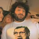 Mouloud Achour : Découvrez-le dans une pub délirante pour... Curly !