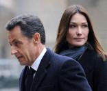 Carla Bruni et Nicolas Sarkozy aux obsèques de Philippe Séguin, le 11 janvier 2010. 