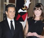 Carla Bruni et Nicolas Sarkozy, lors d'un dîner d'Etat organisé le 4 novembre, à l'Elysée, Paris. 