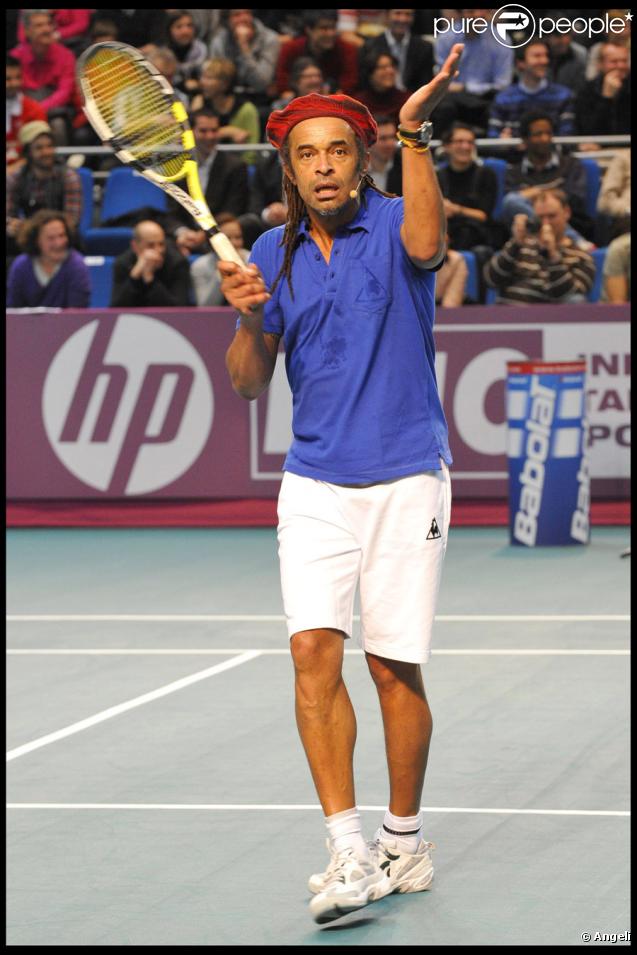 Yannick Noah a fait le show lors de la soirée caritative Amélie organisée par Amélie Mauresmo pour l'Institut Curie au stade Coubertin, le 7 février 2011
