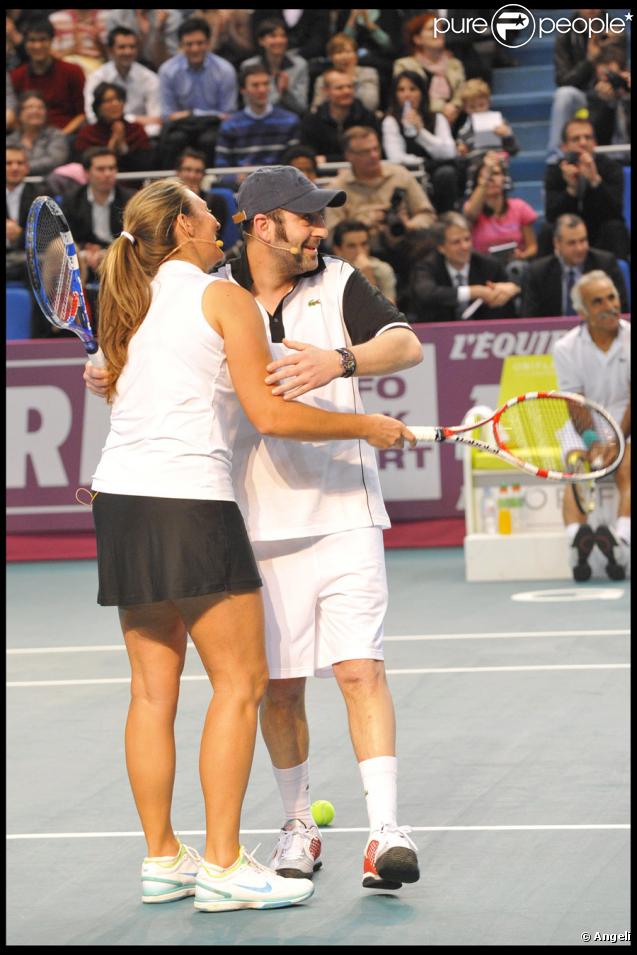 Kad Mead et Mary Pierce lors de la soirée caritative Amélie organisée par Amélie Mauresmo pour l'Institut Curie au stade Coubertin, le 7 février 2011