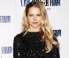 Teresa Palmer à l'occasion de l'avant-première de  Numéro Quatre , qui s'est tenue au Mann's Village Theatre d'Hollywood, à Los Angeles, le 9 février 2011.