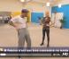 M. Pokora n'est pas très appliqué pour son cours...