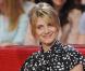 Mélanie Laurent, naturelle et ravissante sur le fameux canapé rouge !