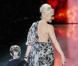 Gwen Stefani et son fils Kingston Rossdale sur le catwalk au défilé  L.A.M.B durant la Fashion Week de New York, le 17 février 2011.