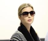 Ivanka Trump arrive à l'aéroport de Los Angeles (LAX) après un séjour à Hawaii, le 16 février 2011.