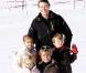 La famille royale des Pays-Bas au grand complet a rejoint les pistes de la station de Lech, en Autriche, pour les vacances de février 2011. Samedi 19, tous ont pris la pose, à l'image du prince Constantijn, sa femme Laurentien et leurs enfants !