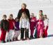 La famille royale des Pays-Bas au grand complet a rejoint les pistes de sa station de prédilection, à Lech, en Autriche, pour les vacances de février 2011. Samedi 19, tous ont pris la pose !