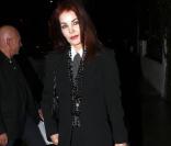 Priscilla Presley : A 65 ans, toujours une vraie séductrice !