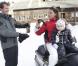 La princesse Marie et le prince Joachim de Danemark, le 17 février 2011 lors de leurs vacances aux sports d'hiver à Verbier, dans les Alpes suisses, avec leur fils Henrik, ainsi que Nikolai et Felix, les garçons nés du 1er mariage de Joachim.