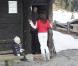 La princesse Marie et le prince Joachim de Danemark, le 17 février 2011 lors de leurs vacances aux sports d'hiver à Verbier, dans les Alpes suisses, avec leur fils Henrik, ainsi que Nikolai et Felix, les garçons nés du 1er mariage de Joachim.