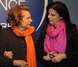 Au siège de l'UNESCO, à Paris, le 3 mars 2011, Liliane Bettencourt et Françoise Bettencourt-Meyers étaient réunies et de belle humeur pour la remise des prix L'Oréal-UNESCO pour les Femmes et la Science.