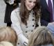 Le prince William et sa fiancée Kate Middleton en visite à Belfast, en Irlande du Nord, le 8 mars 2011.