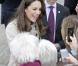 Le prince William et sa fiancée Kate Middleton en visite à Belfast, en Irlande du Nord, le 8 mars 2011.