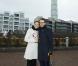 La princesse Victoria de Suède et le prince Daniel en visite à Malmö, dans le sud de la Suède, le 9 mars 2011. Clou de leur visite du jour : une imposante tour torsadée dominant la rade.