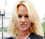 Pamela Anderson : so sexy au Capitol...