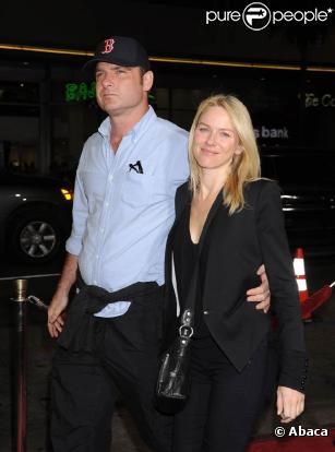 Naomi Watts et Liev Schreiber à l'occasion de l'avant-première hollywoodienne de  Paul , au Graumann's Chinese Theatre de Los Angeles, le 14 mars 2011.